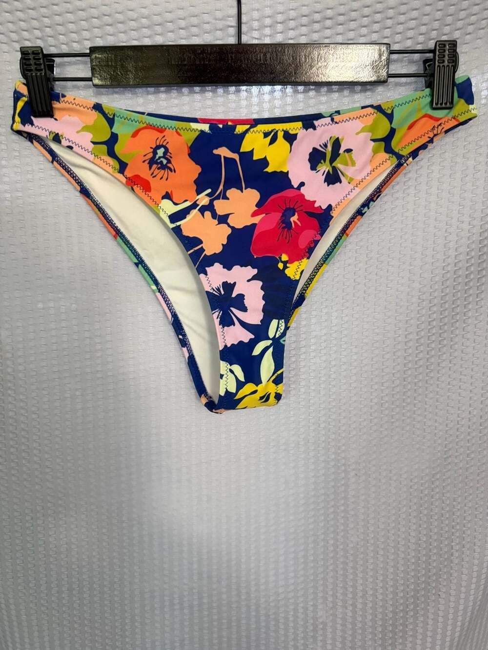 Kamoni Navy Blue Floral Print Cheeky Bikini Bottoms Size Medium